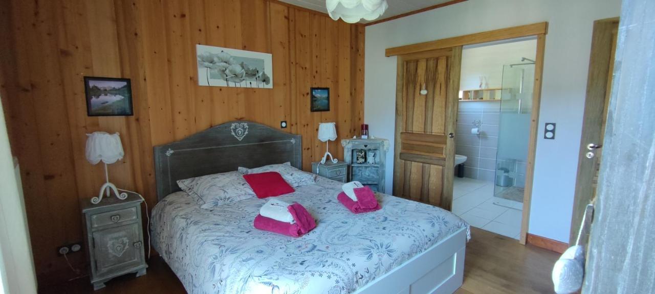 Maison D'Hotes Le Shorten Heches Exterior foto