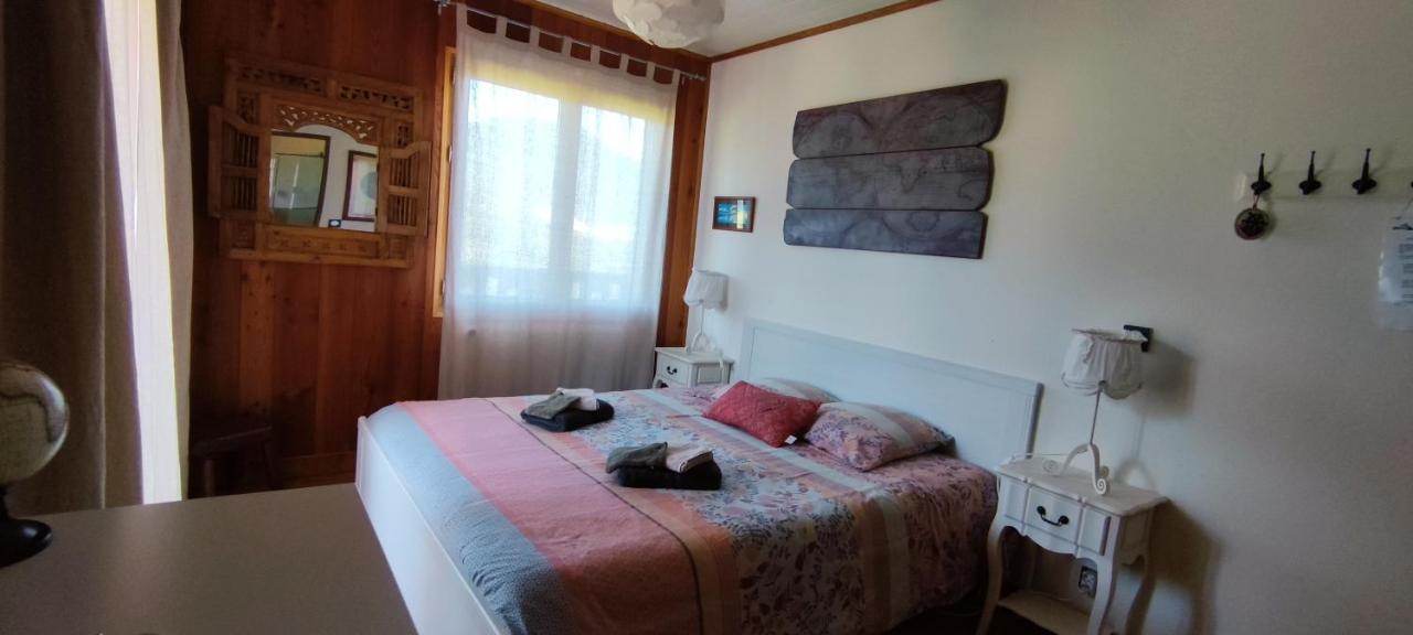 Maison D'Hotes Le Shorten Heches Exterior foto